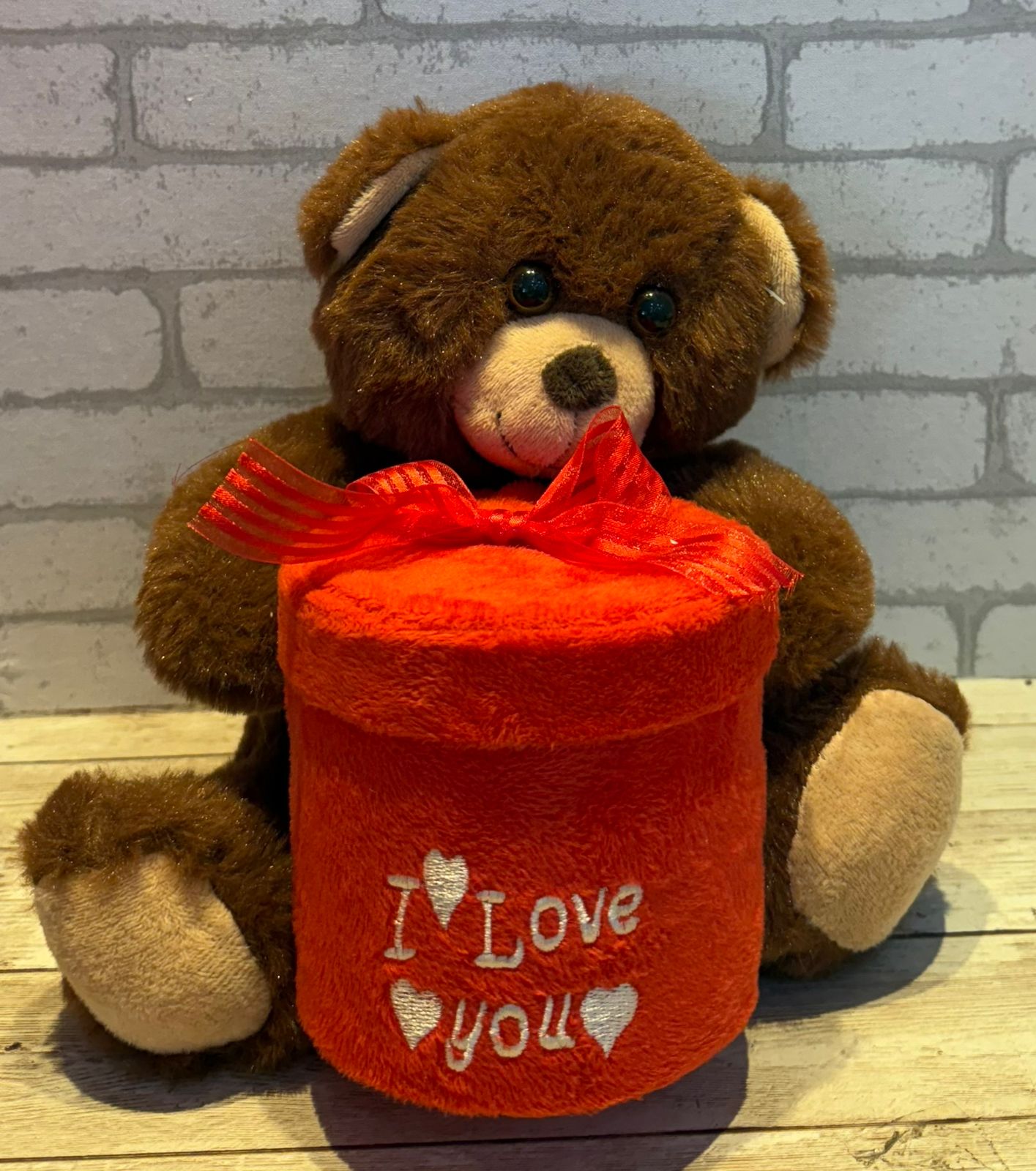 Urso P com Caixinha - 19cm